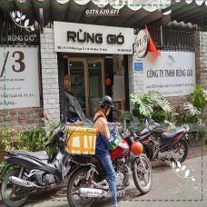 Tuần này, các đơn Khung, cúp, bảng vinh danh của Rừng Gió tiếp tục được chuyển nhanh chóng và an toàn đến tay khách hàng