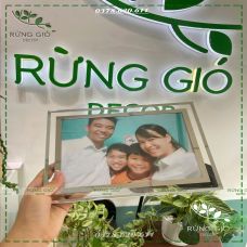 Bức ảnh gia đình trở nên nổi bật hơn khi kết hợp với Khung kính tràn A5 Bức ảnh gia đình trở nên nổi bật hơn khi kết hợp với Khung kính tràn A5